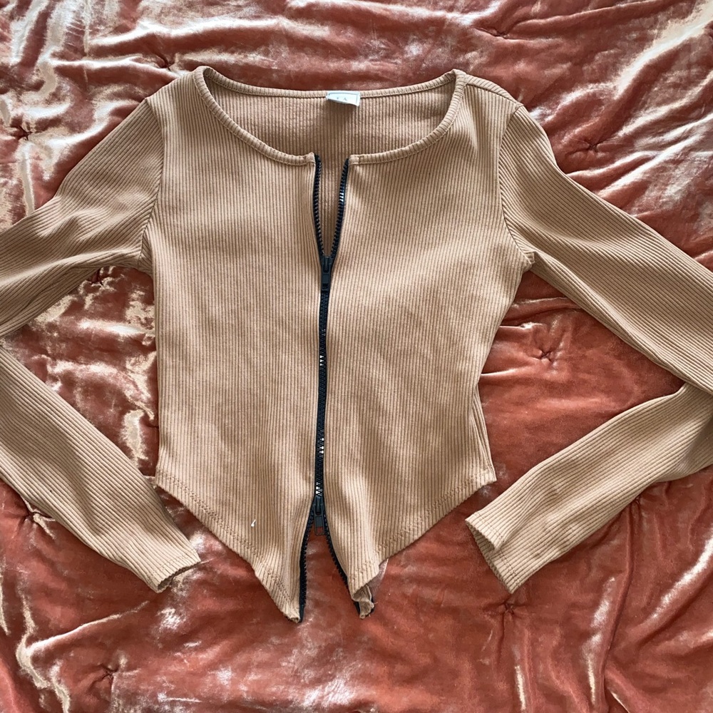 Zipper Top
